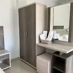 Colibri Apartament *